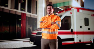 Kurtarma Servisi 'nden Acil Sağlık Görevlisi. Tıbbi İşçi