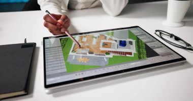 Kadın Gayrimenkul Ajanı 3B Tablet Modelini kullanarak Estate 'i kaldırır.