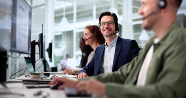 Uzman Büro Desteğiyle Verimli Müşteri Bakım Ekibi