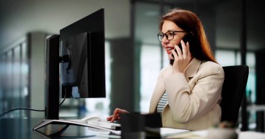 Akıllı Ofis 'teki Emlakçı Arayıp Haber Veriyor