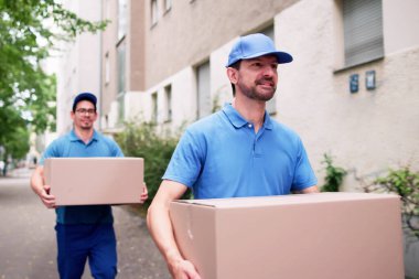 Etkili Mover her gün Hız ve Hassasiyet Paketlerini teslim eder.