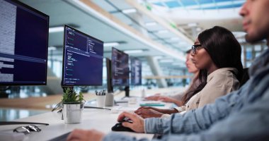 Kurumsal Analist Grubu, KPI 'leri Amerikan Afrika sınıfında analiz ediyor.