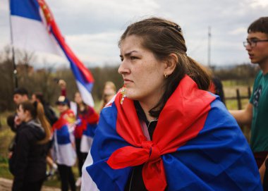 Ljig, Sırbistan - 12 Mart 2025: Cacak 'tan Belgrad' a öğrenci yürüyüşü. Ljig 'den Lazarevac' a üçüncü aşama..