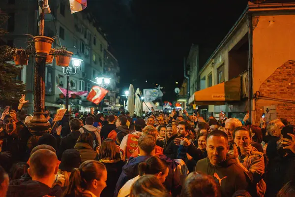 Ljig, Sırbistan - 11 Mart 2025: Cacak 'tan Belgrad' a öğrenci yürüyüşü. Öğrenciler Ljig 'e geldi..