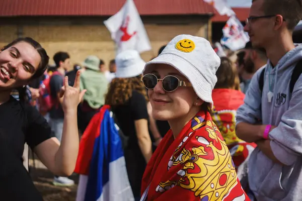 Ljig, Sırbistan - 12 Mart 2025: Cacak 'tan Belgrad' a öğrenci yürüyüşü. Ljig 'den Lazarevac' a üçüncü aşama..