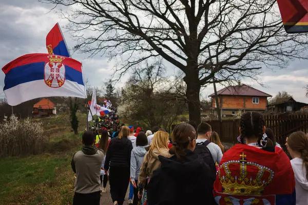 Ljig, Sırbistan - 12 Mart 2025: Cacak 'tan Belgrad' a öğrenci yürüyüşü. Ljig 'den Lazarevac' a üçüncü aşama..