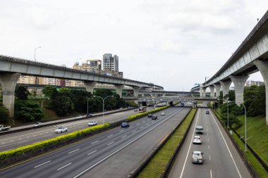 New Taipei, Tayvan - 13 Haziran 2022: Tayvan 'ın Taipei Otoyolu, New Taipei' de Ulusal Otoyol