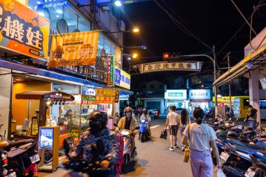 Taichung, Tayvan - 26 Ekim 2022: Tayvan 'daki Fengjia Gece Pazarı