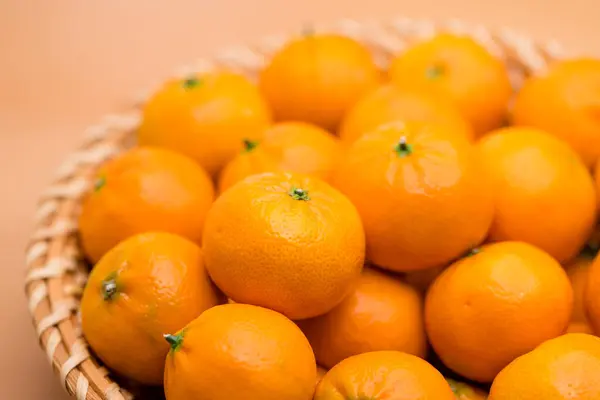 Stack Med Citrusfrukter Korgen — Stockfoto
