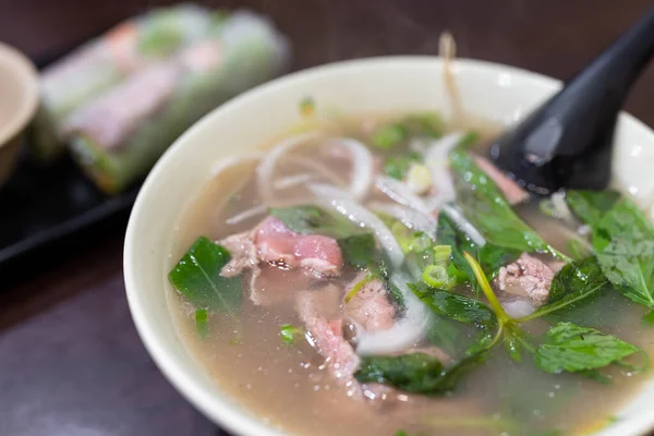 Vietnamesiska Pho Ris Nudel Med Rått Nötkött — Stockfoto