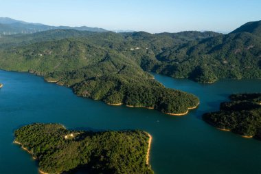 Hong Kong 'daki Tai Lam Chung Reservoir' ın manzarası