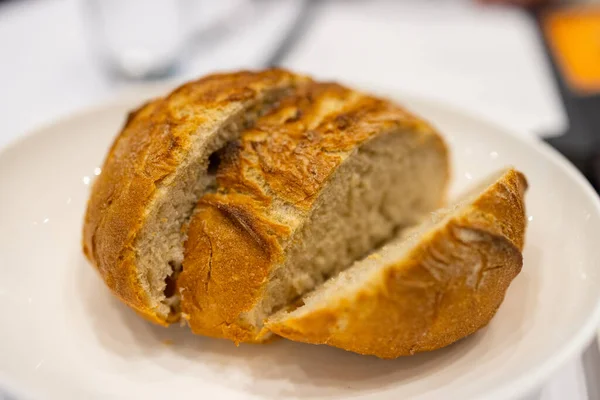 Kromki Chleba Talerzu — Zdjęcie stockowe