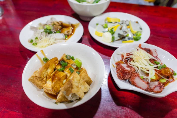 Comida Callejera Local Taiwanesa Con Salchicha Tofu Carne — Foto de Stock