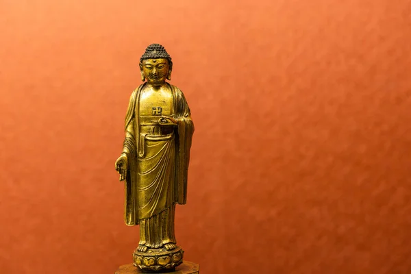 Statue Bouddha Sur Fond Rouge — Photo