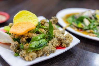 Restoranda istiridye kızartması.