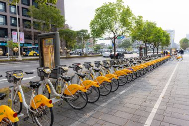 Taipei, Tayvan - 21 Mart 2023: Taipei 'de ortak bisiklet