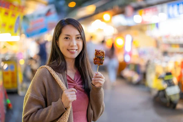 Kvinna Gatumarknaden För Lokal Mat Taiwan — Stockfoto