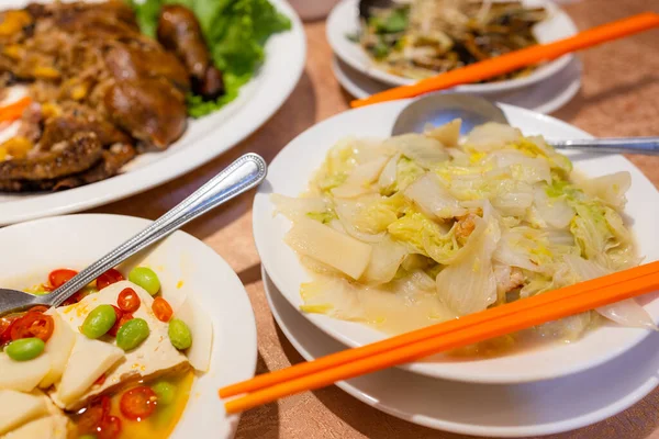 Kinesisk Stil Stinkande Tofu Med Massor Andra Rätter Restaurang — Stockfoto