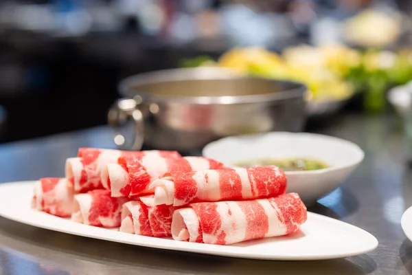 Slice Fresh Raw Beef Roll Hotpot Restaurant — Stock Photo, Image