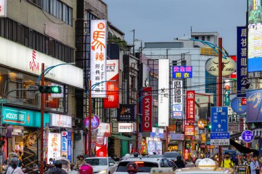 Yilan, Tayvan - 14 Nisan 2023: Yilan City Street, Tayvan