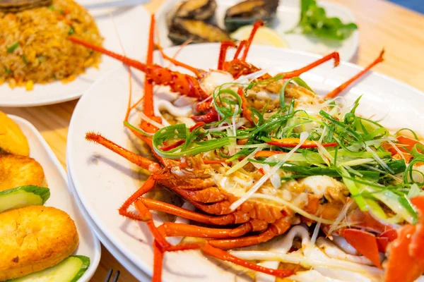 Čínské Stylu Mořské Plody Uspořádány Pokrmy Restauraci — Stock fotografie