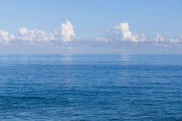 Blauer Ozean Und Der Himmel — Stockfoto