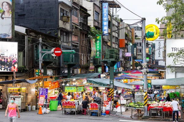 Keelung Tajvan 2022 Június Miaokou Éjszakai Piac Tajvani Keelung Ban — Stock Fotó