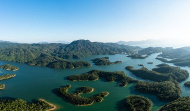 Hong Kong 'daki Tai Lam Chung Reservoir' ın manzarası