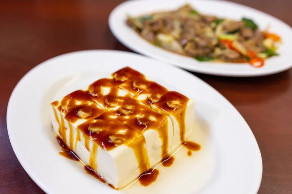 Tofu Con Salsa Soffriggere Piatto Manzo — Foto Stock