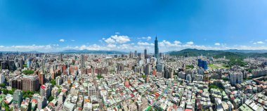 Tayvan 'da Taipei şehrinin panoramik silueti
