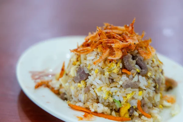 Жареное Рисовое Блюдо Креветок Сакуры — стоковое фото