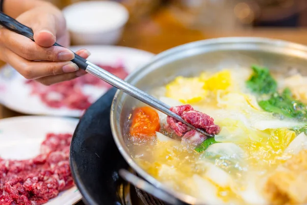 Skiva Färskt Rått Nötkött Varm Pott Taiwan — Stockfoto