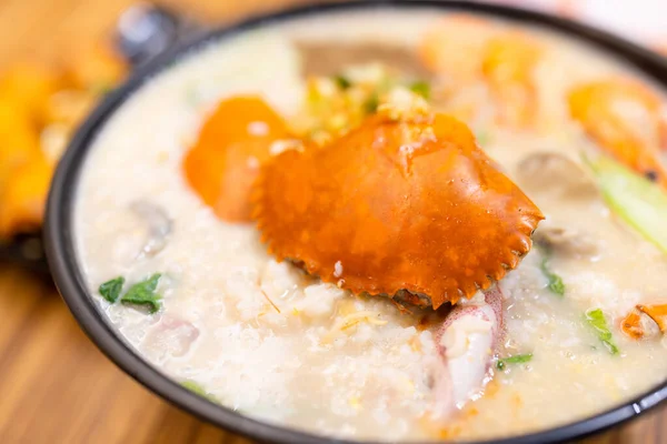 Θαλασσινά Καβούρι Congee Μπολ Ρύζι Στο Εστιατόριο — Φωτογραφία Αρχείου
