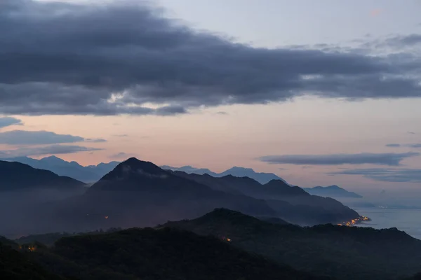 Belo Pôr Sol Sobre Montanha Hualien Taiwan — Fotografia de Stock
