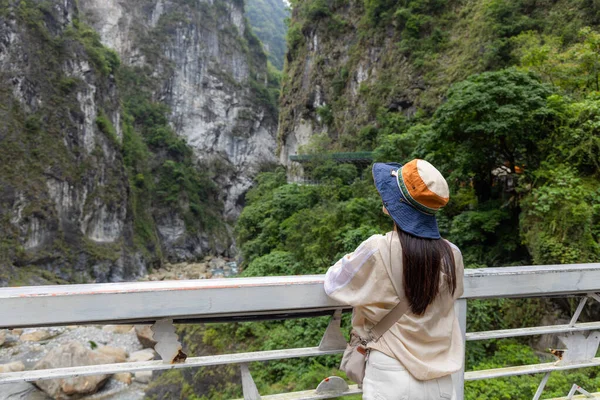 Мандрівка Ходить Національному Парку Тароко Хуіньсі Тайвань — стокове фото