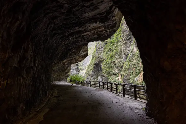 Пешеходная Тропа Ущелье Тароко — стоковое фото
