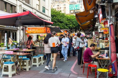 Taipei, Tayvan - 25 Mayıs 2023: Tayvan 'da Shuanglian gece pazarı