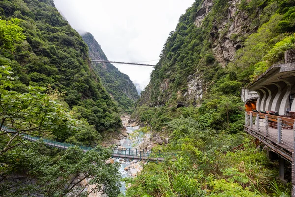 Parque Nacional Taroko Faz Pontes Sobre Desfiladeiro Taroko Condado Hualien — Fotografia de Stock
