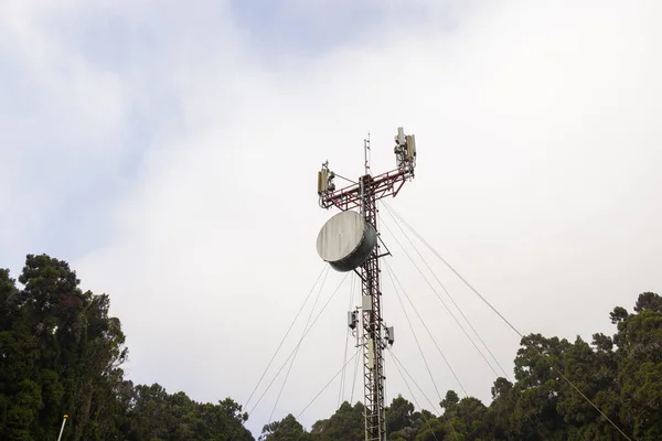 Mobiele Telefoon Communicatie Antenne Toren Top — Stockfoto