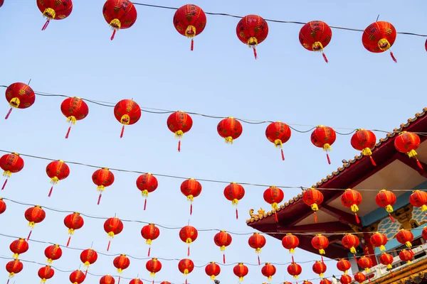 Chinese Rode Lantaarn Die Boven Hemel Hangt — Stockfoto