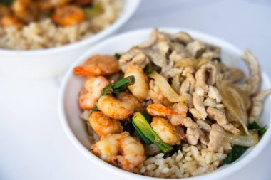 Fry rice with shrimp and pork