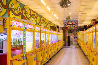 Tayvan - 05 Temmuz 2023: Tayvan 'da pençe makine atölyesi