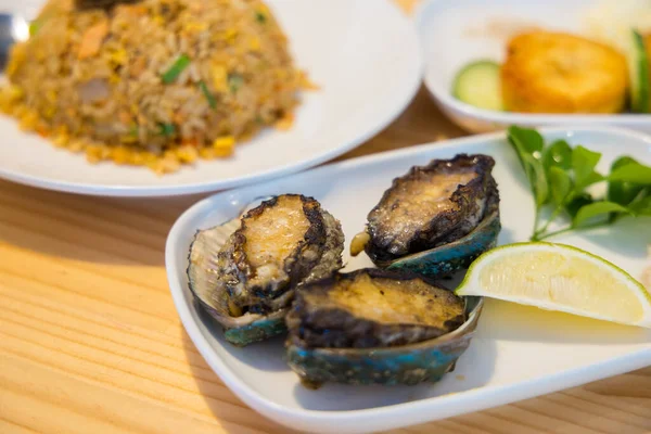 Abalone Skålen Skaldjur Rätter Kinesisk Restaurang — Stockfoto