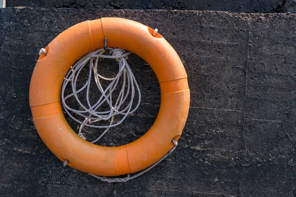 Orange Lifebuoy Shoreline — Stock Photo, Image