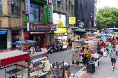 Taipei, Tayvan - 12 Mayıs 2023: Taipei City Caddesi