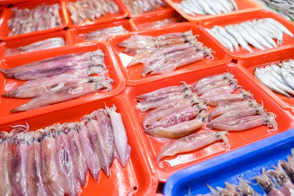 Verse Rauwe Inktvis Het Ijs Natte Markt — Stockfoto