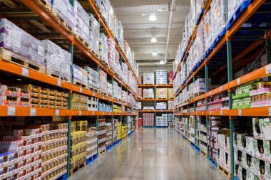 Taoyuan, Tayvan - 17 Ağustos 2023: Tayvan Nankan 'daki Costco toptan satış mağazası