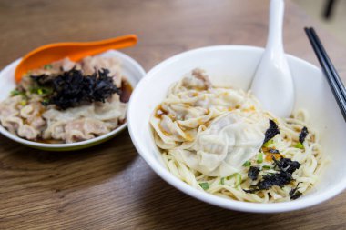 Tayvan usulü etli şehriye.