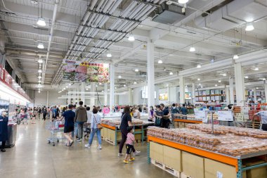 Tayvan - 22 Eylül 2023: Costco Mağazasının İçi