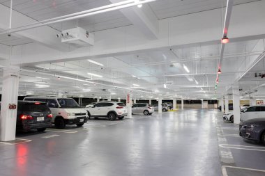 Tayvan - 22 Eylül 2023: Costco mağazasının otoparkı